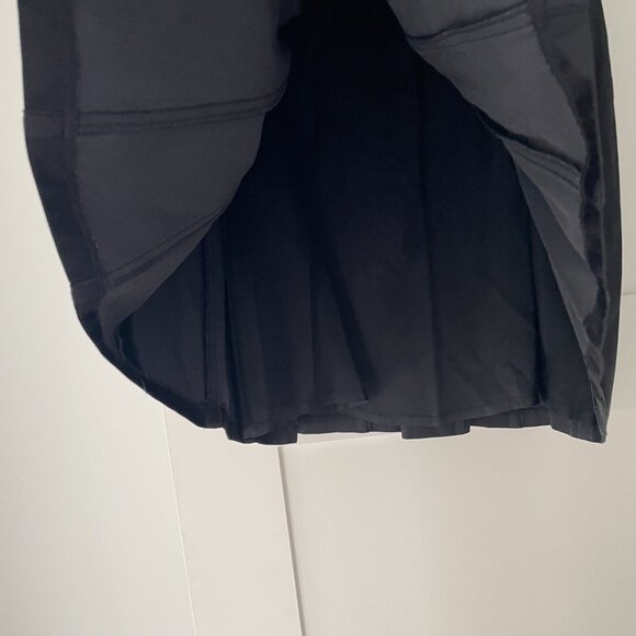 David Lawrence VINTAGE PLEATED gorgeous midi lined pleated black skirt size 12 - Picture 7 of 7